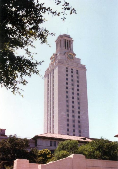 德州大学主楼钟塔 