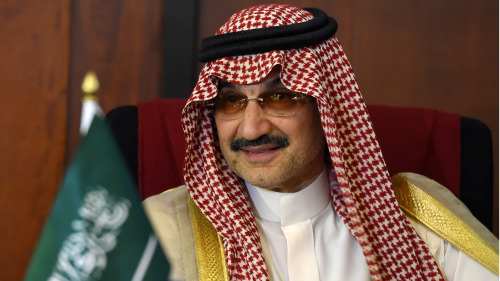 有「中東股神」之稱的沙烏地阿拉伯王子、億萬富翁阿瓦裡德（Alwaleed bin Talal）於當地時間1月17日獲釋，他的家人已經證實此事。(16:9) 