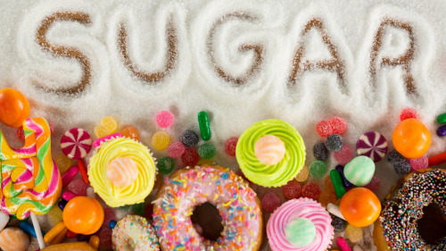 糖有一定成癮性，糖果、蛋糕等各種甜食總是讓人們欲罷不能。
