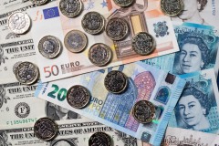 英国新脱欧协议致英镑暴涨一个消息致暴跌(图)