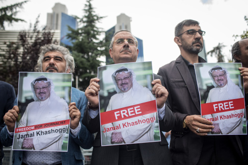 2018年，10月08日，土耳其阿拉伯媒体协会的成员举行抗议，要求沙特沙特政府释放记者贾马尔‧卡舒吉。