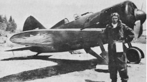 柳哲生击落日本飞机11又1/3架，是国军头号双料王牌飞行员。