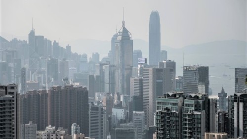 【争鸣】衰老的香港，要命的房价！
