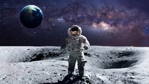 阿波羅14號載人登陸月球所採集的月球岩石，可能是來自於40億年前的地球
