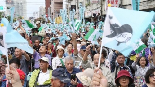 20日，「喜樂島聯盟」發起了「全民公投反併吞」活動