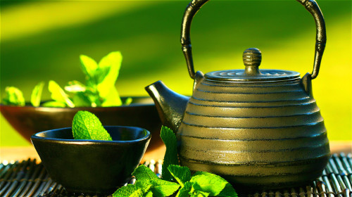 每天只要喝四、五杯茶，就能大幅降低罹癌風險。