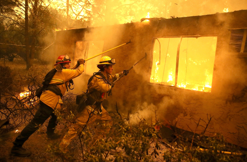 加州野火66人遇難驚險一刻女子火場逃生組圖/視頻