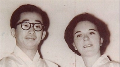 朝鮮李氏王族最後的正統世孫李玖與其妻朱麗婭