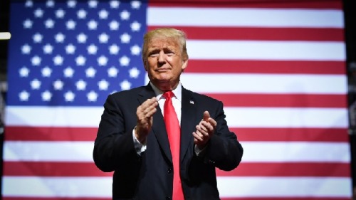 川普總統說，他正在計畫今年獨立日在華盛頓舉行「向美國致敬」盛大慶典活動。