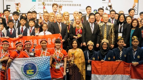 台灣代表團參加了「2018香港創新科技國際發明展」傳回捷報，總成績排名第一。