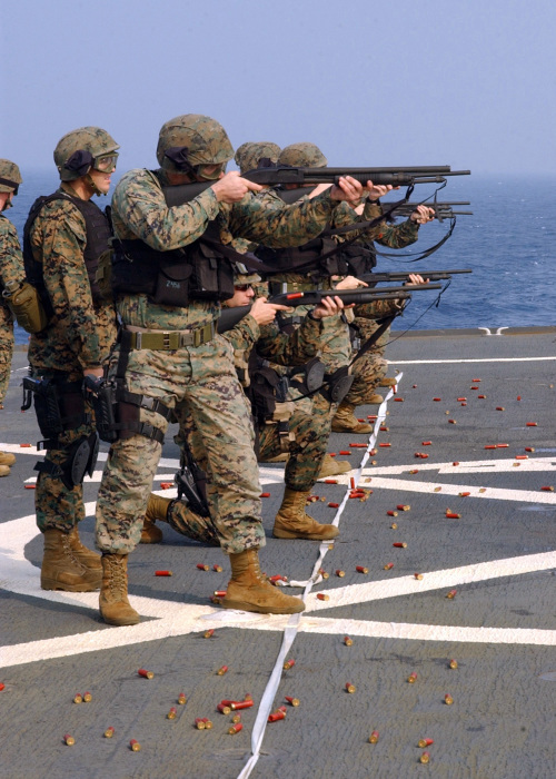 美国海军陆战队武器装备之一——M500 A2霰弹枪。