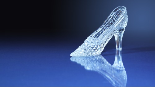 『灰姑娘』的水晶鞋竟是以訛傳訛   其真正來源竟在金字塔！