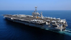 美航母駛入波斯灣伊朗派船艦無人機尾隨(圖)