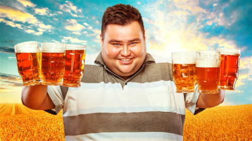 拥有“啤酒肚”，向心性肥胖的人更容易出现慢性病、代谢性疾病。