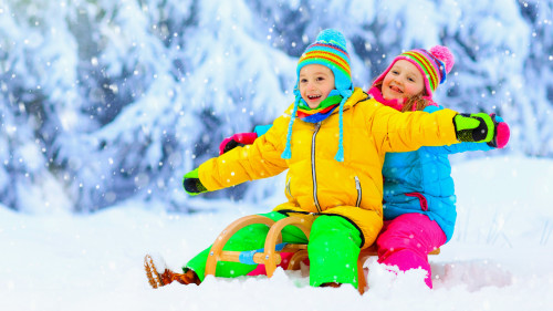 大雪節氣養生應注重防寒，尤其是頭部和腳部的保暖。