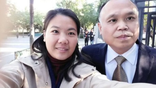 中国维权律师余文生和妻子许艳