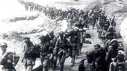 喪失中國大陸的國土令蔣介石痛悔不已，圖為1947年國軍胡宗南兵團向延安進攻。