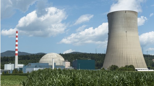 美國商務部8月14日公告，基於國安的風險考量，已將中國最大核電巨頭廣核集團及其3家隸屬公司列入出口黑名單。圖為核電廠示意圖。