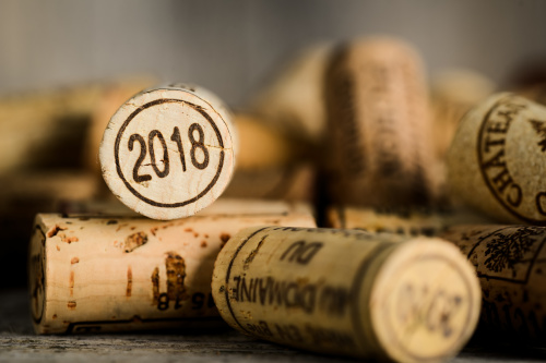 相对其他葡萄酒的代替用酒瓶盖和瓶塞来说，软木塞是最环保的选择。