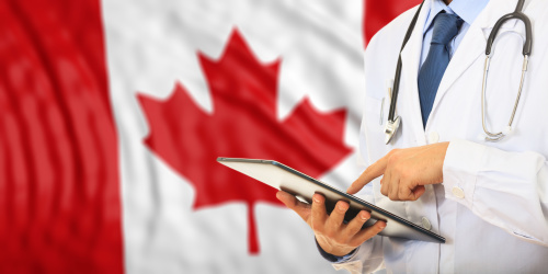 加拿大数百名医生抗议涨工资：嫌挣钱太多！
