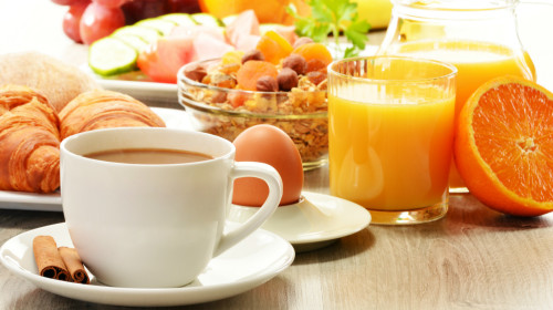 不吃早餐非但瘦不下来，还可能胖得更多。