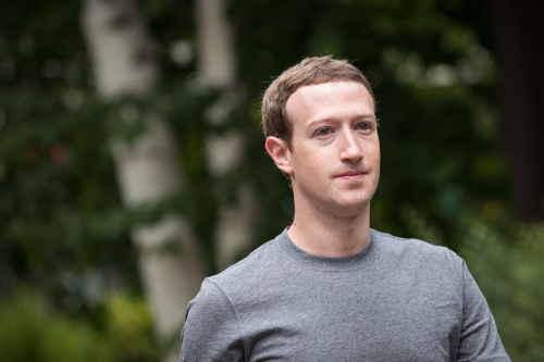 臉書（Facebook）首席執行官扎克伯格週三表示，該公司將對旗下更多即時通訊網路服務加密，並使其兼容。