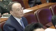 人大开幕全球媒体镜头都对准王岐山(图)