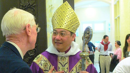 圣公会主教长、身兼政协的大主教邝保罗早于2007年知悉事件，但却没有跟进调查，最后事件不了了之。