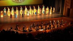 纯善感动观众日本科学家盛赞神韵(组图)