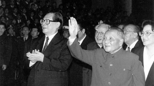 邓小平曾先后搞掉了15名中共“领导人”，就连江泽民也差点被赶下台。