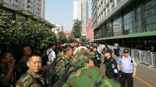 中國各地退伍軍人維權示威活動越來越多，規模越來越大。