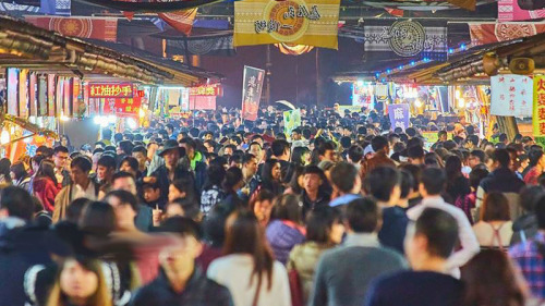 近期常发生大陆旅客藉观光来台偷窃等犯罪行为，严重影响台湾治安。