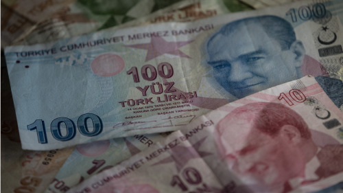 近期土耳其货币里拉的大幅暴跌，令其国内经济雪上加霜
