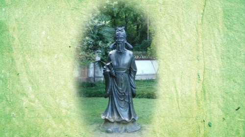 武夷山柳永紀念館內的銅質塑像。