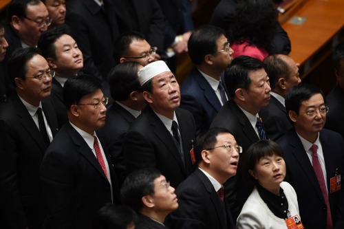 近年北京当局强力反腐引发恐慌，不少官员选择自杀逃避制裁。