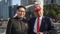 山寨版川普金正恩牵手亮相狮城吸引人潮(图)