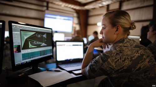 美國國民警衛隊員2018年5月11日參與網路集訓