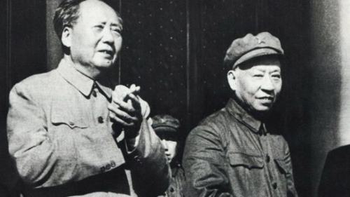 劉少奇與毛澤東在一起。