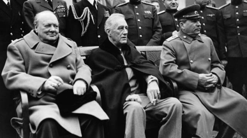 罗斯福措辞强烈地指责斯大林，“以如此下流的手段扭曲感到既悲惨又愤慨。”