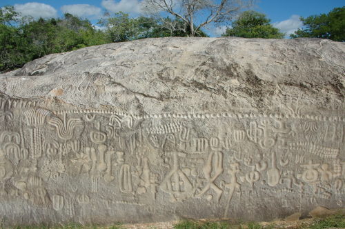 印加古石刻描绘6千年前“星图”？