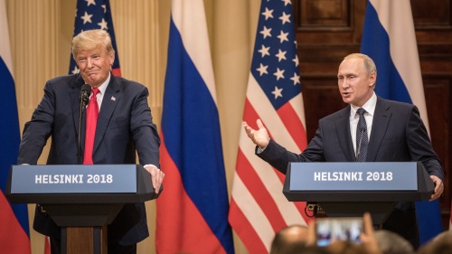 美國總統川普和俄羅斯總統普京在芬蘭行的歷史性雙邊會議，並舉行的新聞發布會。