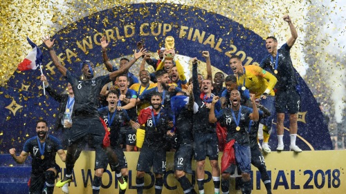 你可能也注意了，在世界杯足球大赛时，法国队的队服上，绣了只雄纠纠气昂昂的大公鸡