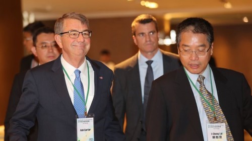 美国前国防部长卡特（Ashton Carter）(左)应台湾外交部邀请，对台湾进行两天访问