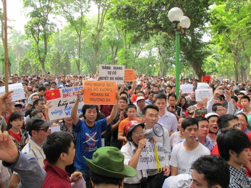 2014年5月，越南民众在河内抗议中国。