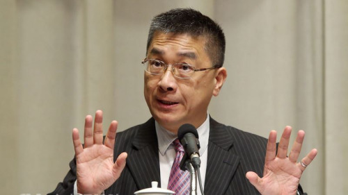 台行政院发言人徐国勇将转任内政部长。