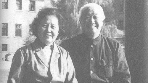 1984年，李志绥夫妇在中南海。