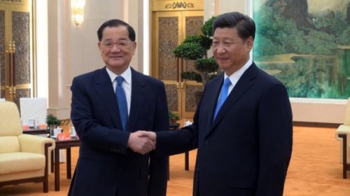 國民黨前主席連戰下週將赴北京會見中共總書記習近平。圖為104年連習會。