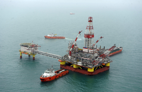 俄羅斯里海石油鑽井平臺
