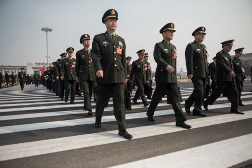 美媒認為，習近平要藉反腐進一步掌控軍隊。