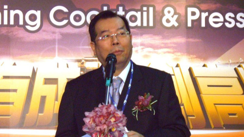 力晶科技創辦人黃崇仁宣布在台投資2780億元興建2座12吋晶圓廠。